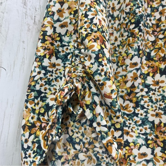 I.N. Studio Floral Button Up Cinch & Tie Sleeves 2X - Picture 4 of 7